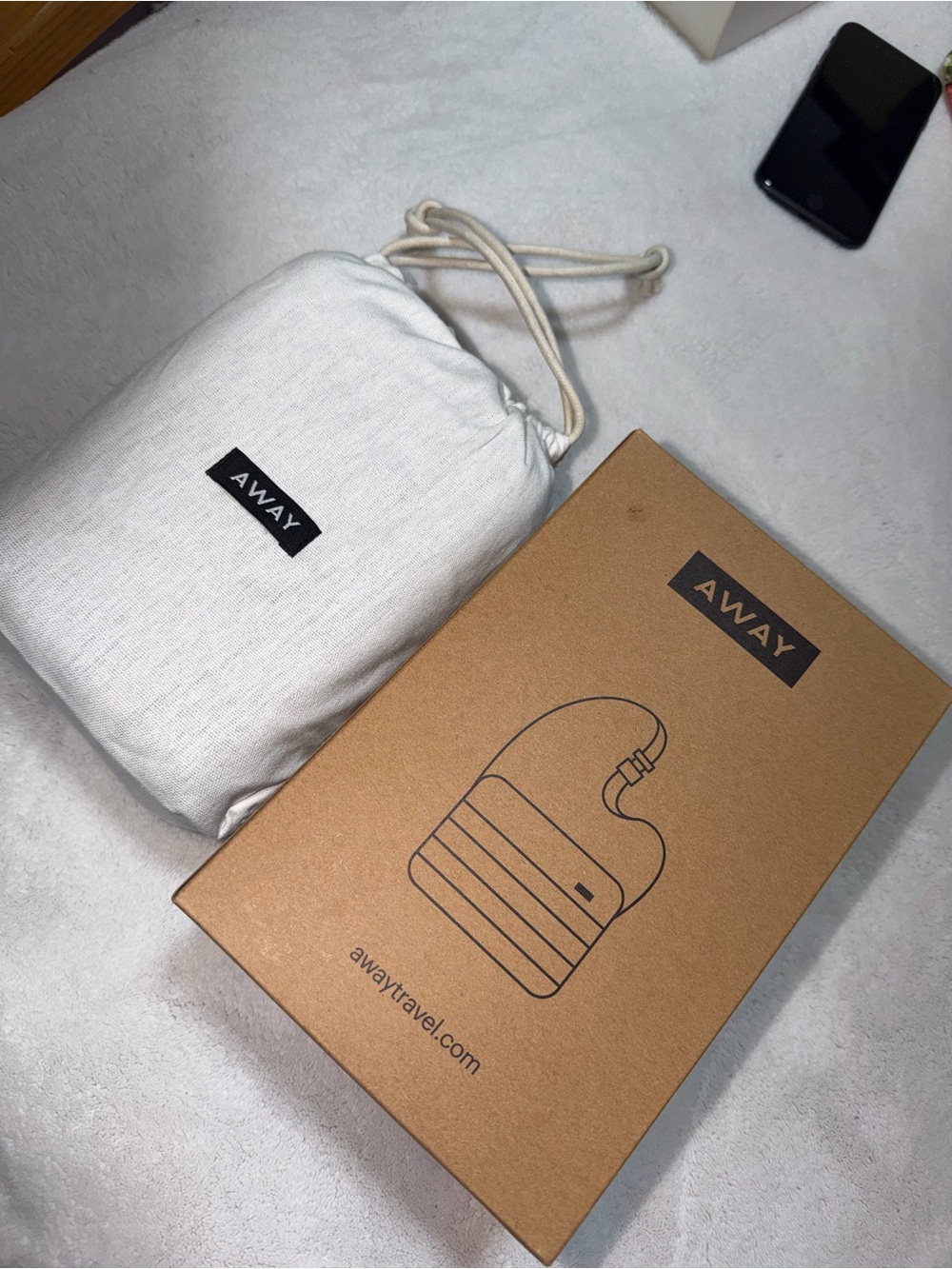 Away small travel box with shoulder straps
